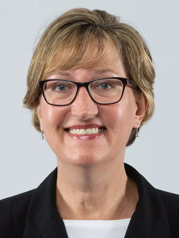 Headshot of Becky Schaaf