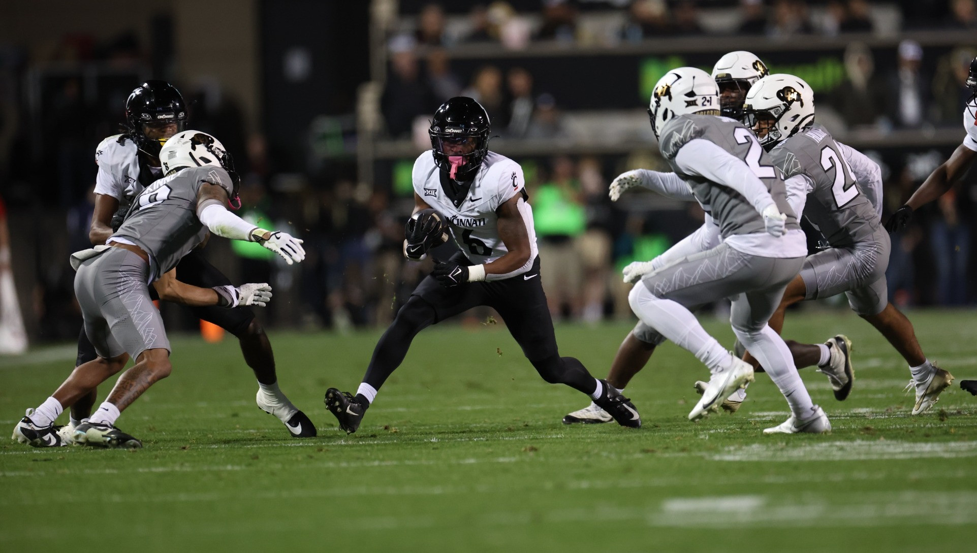 Where to Watch Cincinnati Bearcats Football Vs Colorado Buffaloes Football: Ultimate Guide