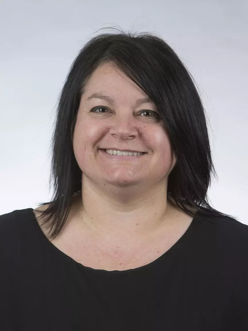 Headshot of Niki Cianciola